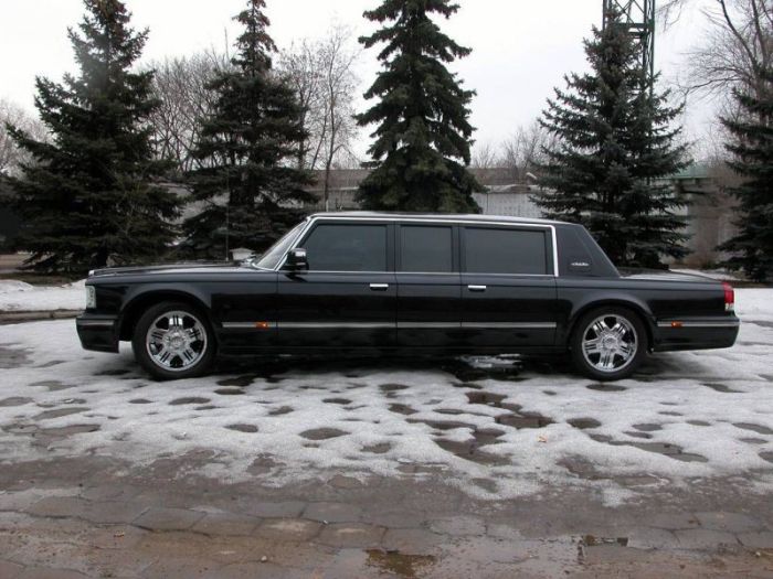 Президентский лимузин ЗИЛ-4112Р выставлен на продажу (20 фото)