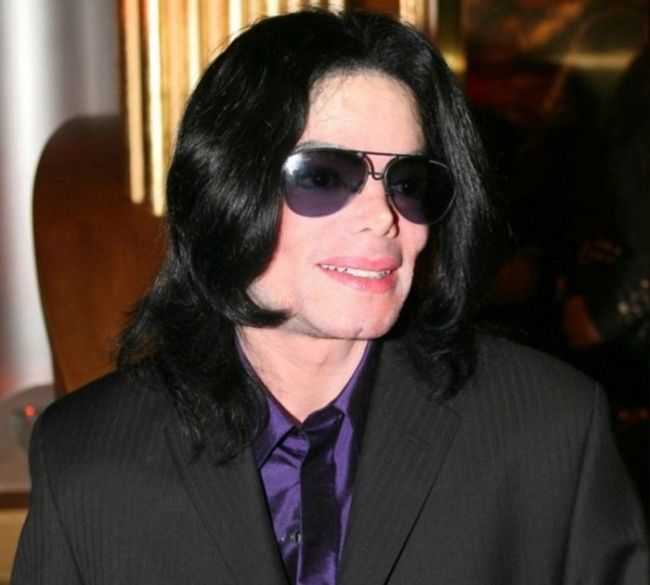 12 невероятных фактов о Майкле Джексоне (12 фото)