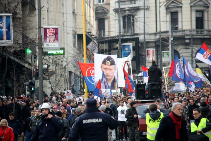 В Белграде прошел митинг против сближения Сербии с НАТО (13 фото + видео)