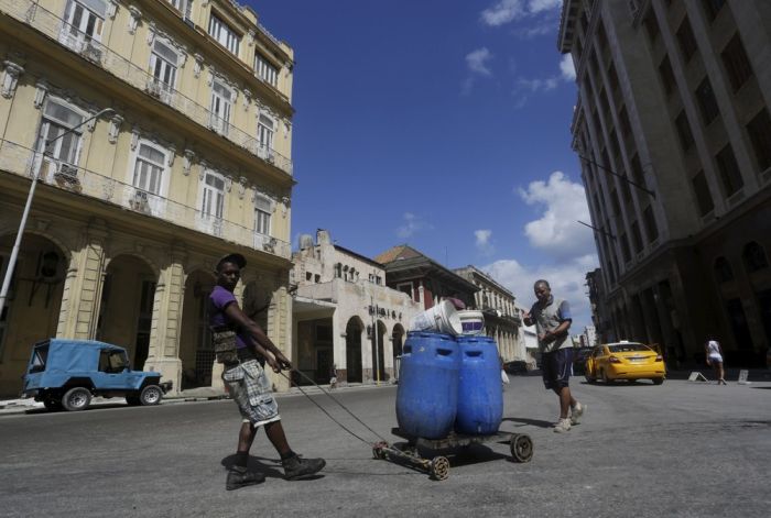 Повседневная жизнь на Кубе (33 фото)