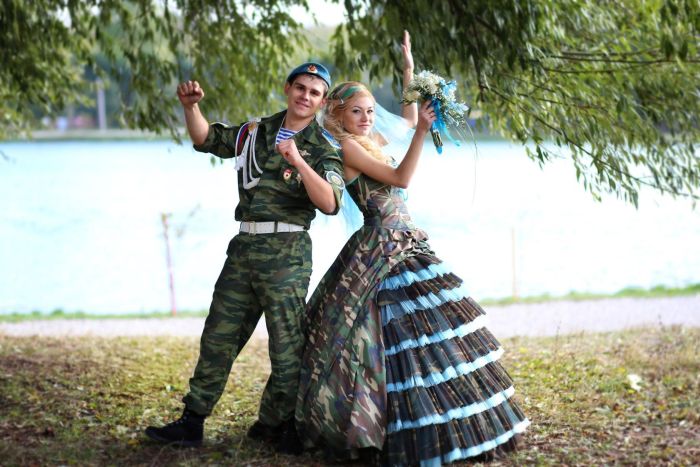 Армейская свадьба в стиле ВДВ (14 фото)