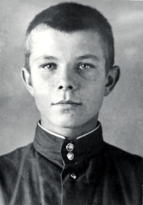 Жизнь Юрия Гагарина до полета в космос (14 фото)