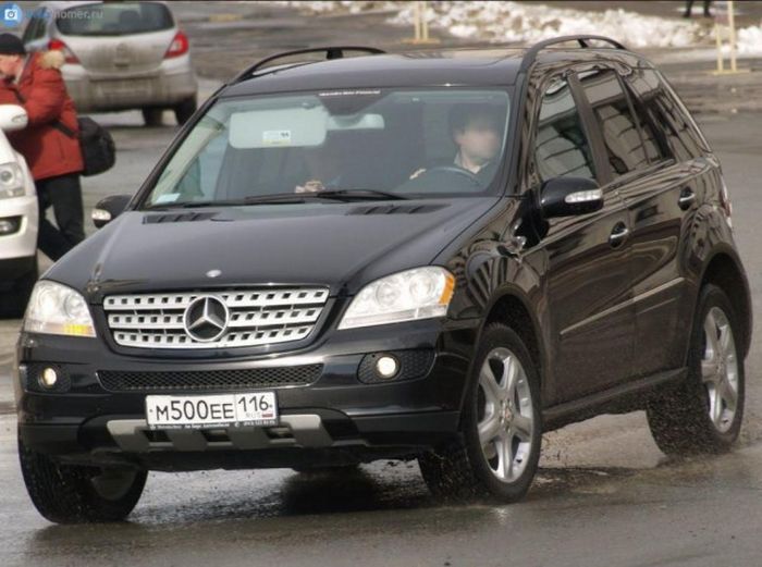 Аренда автомобиля для рабочих поездок депутата Александра Сидякина ежемесячно обходится в 100 000 рублей (3 фото)