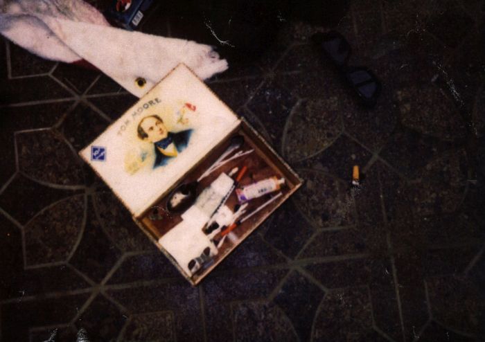 Полиция опубликовала фото ружья, из которого застрелился лидер группы Nirvana Курт Кобейн (29 фото)