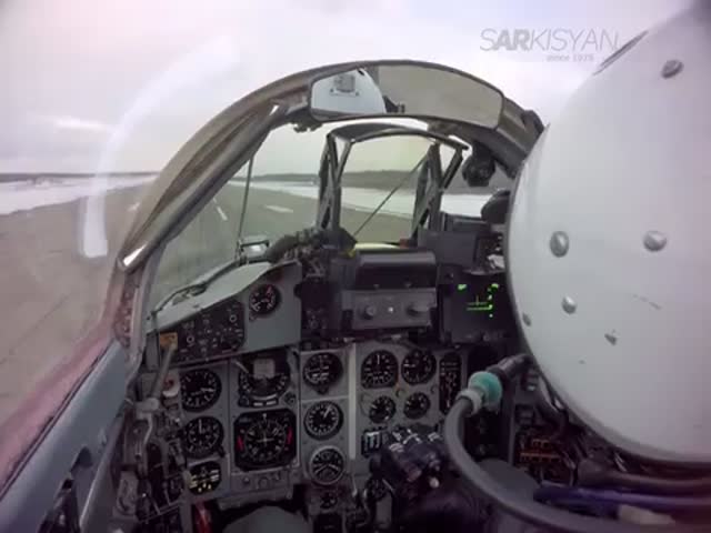 Посадка истребителя МиГ-29 с короткого захода