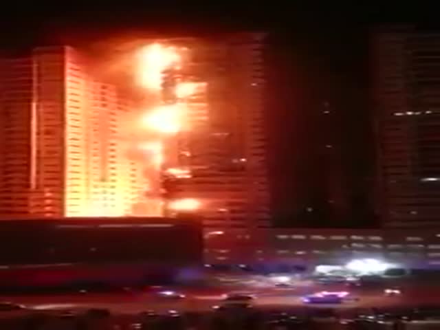 Пожар на небоскребах в ОАЭ