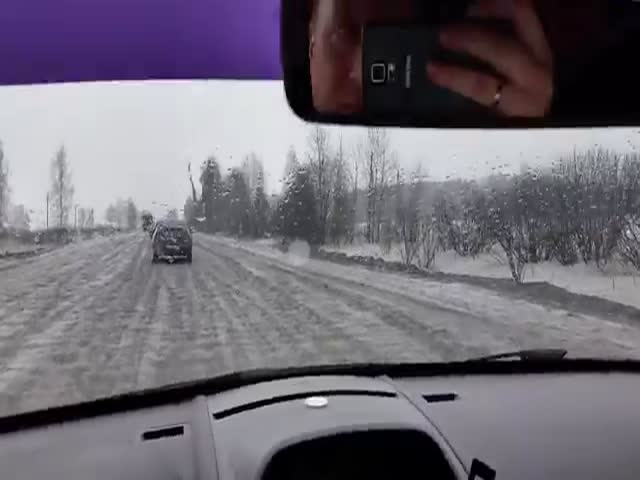 Федеральная трасса М7 «Волга» после схода снега