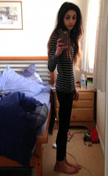 Девушка поборола анорексию и увлеклась бодибилдингом (26 фото)
