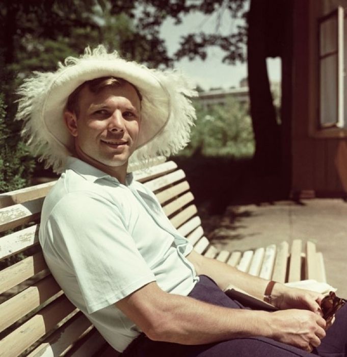 Редкие фото Юрия Гагарина в День космонавтики (18 фото)