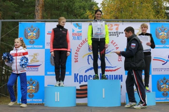 Жанна Синдянкина - новый конкурент Наталье Поклонской (7 фото)