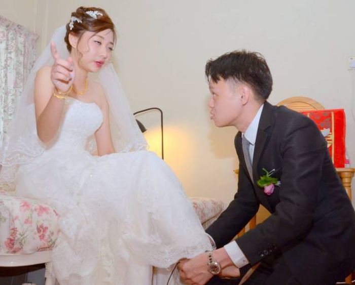 Плохой фотограф испортил свадьбу молодоженам (21 фото)