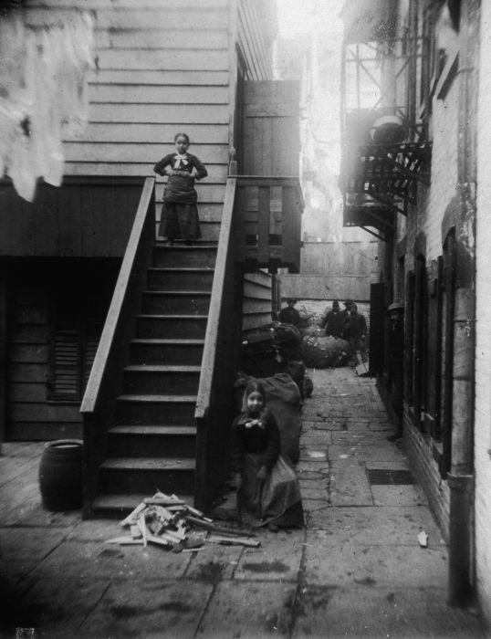 Трущобы Нью-Йорка конца XIX века (27 фото)