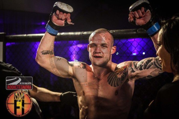 Актер Джошуа Хердман из «Гарри Поттера» решил стать профессиональным бойцом MMA (4 фото)