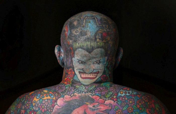 Австралиец покрыл татуировками все свое тело (16 фото)