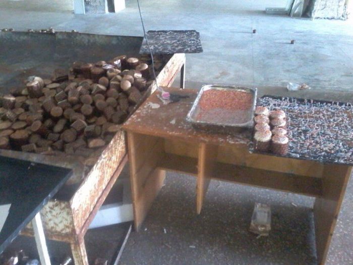 Самарский цех по производству пасхальных куличей (5 фото)