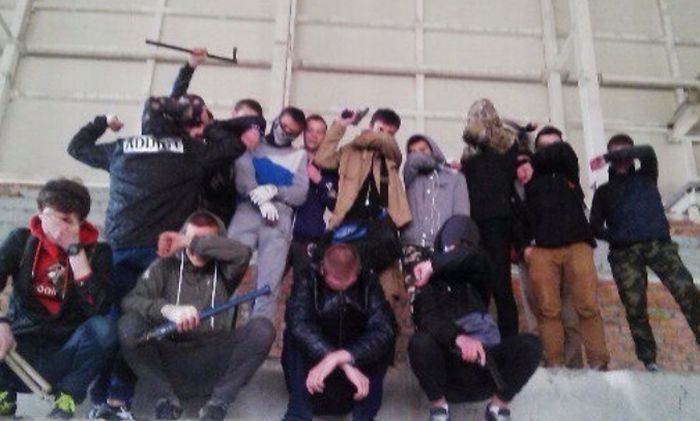 Во Владивостоке задержан лидер группы подростков-вымогателей (7 фото)