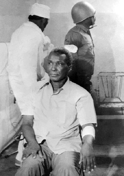 Франсиско Масиас Нгема - сумасшедший диктатор, съевший казну Экваториальной Гвинеи (6 фото)