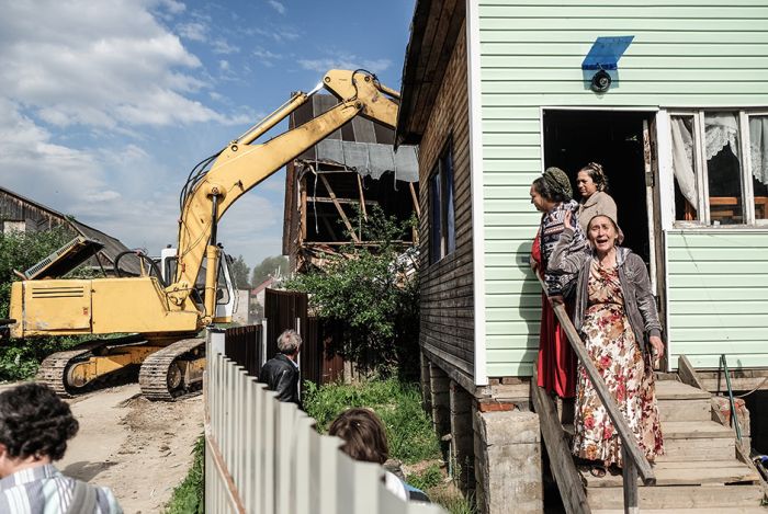 Под Тулой сносят крупнейший в России поселок цыган (19 фото)