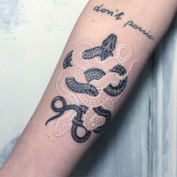 Черно-белые татуировки со змеями от Мирко Саты (9 фото)