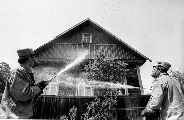 Зона отчуждения ЧАЭС в мае 1986 года (36 фото)