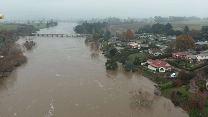 Сильнейшее наводнение в Тасмании (10 фото + видео)