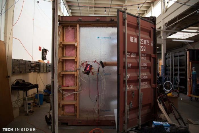 Американские предприниматели начали производство домов в контейнерах (15 фото)