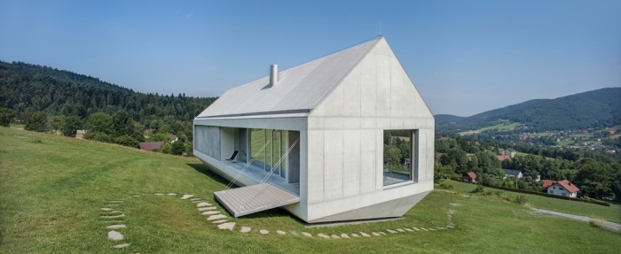Дом в форме многогранника, которому не страшны оползни (16 фото)