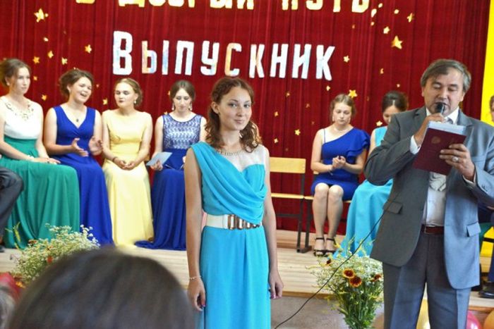 Скромный выпускной в Чувашской глубинке (25 фото)