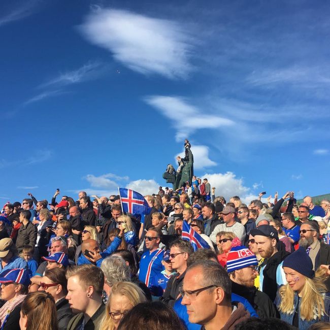Сборная Исландии проиграла Франции со счетом 5:2 (6 фото + видео)