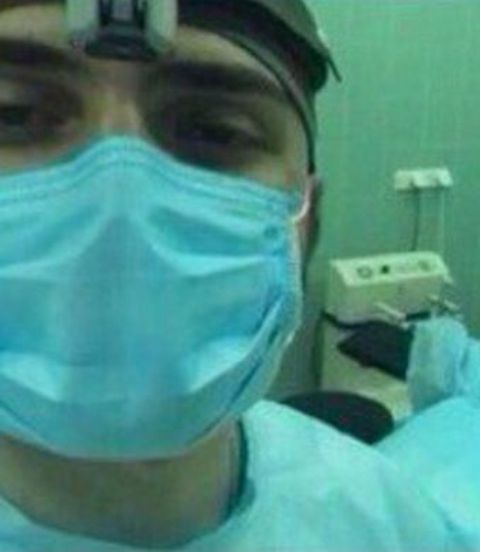 Фото киевского хирурга из операционной выдали за снимки ярославского студента (2 фото)