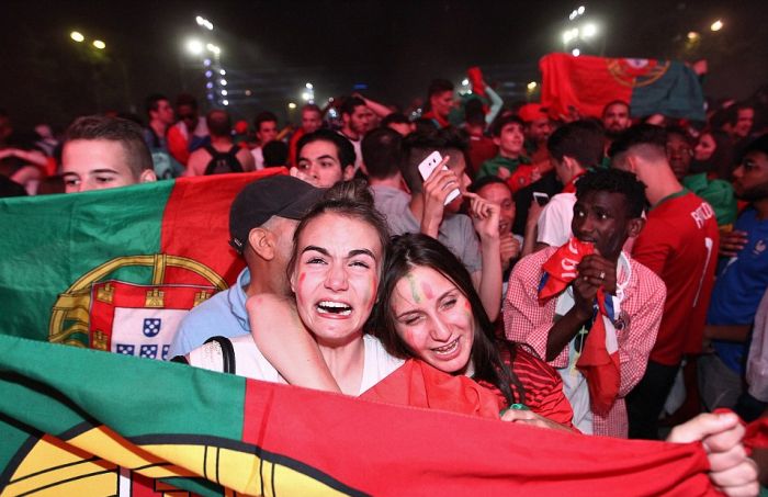 Сборная Португалии выиграла Евро-2016 (22 фото + 3 видео)
