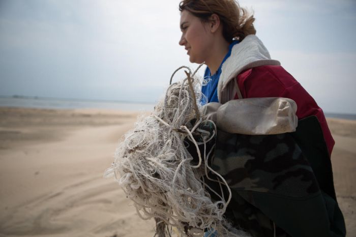 Как волонтеры спасают Байкал от мусора (21 фото)