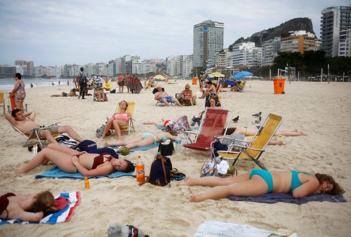 Пляжная жизнь Рио-де-Жанейро (26 фото)