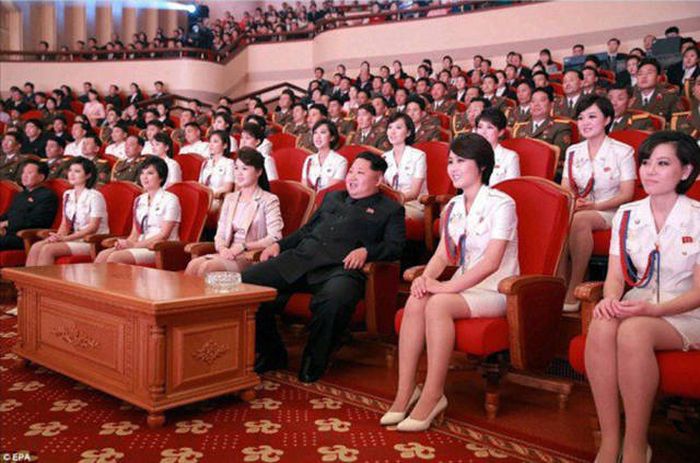 Ли Соль Чжу - первая леди КНДР (12 фото)
