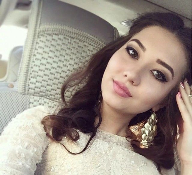 Туркменские красавицы из социальных сетей (30 фото)