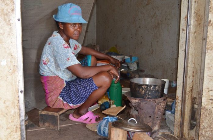 Африканская девочка, живущая в холодильнике (49 фото)