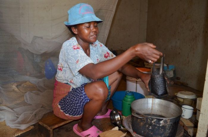Африканская девочка, живущая в холодильнике (49 фото)