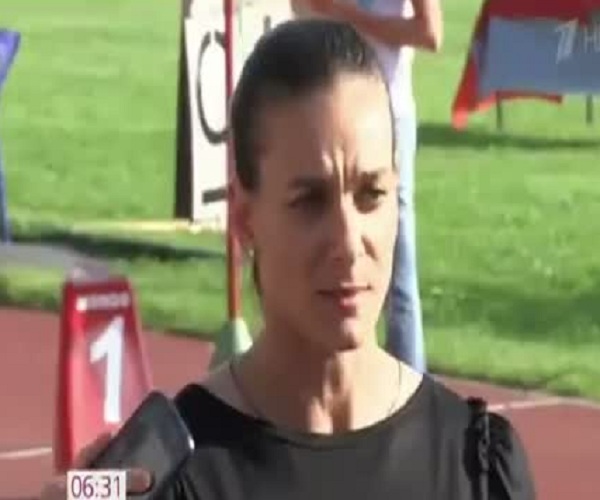 Елену Исинбаеву назвали чемпионкой мира по прыжкам с парашютом