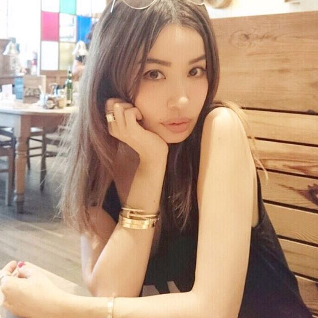 45-летняя японская модель с внешностью 20-летней девушки покорила пользователей сети (16 фото)