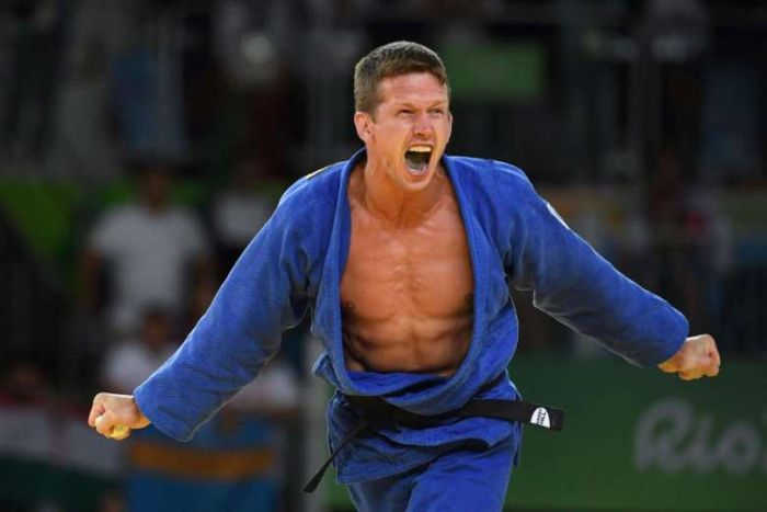 Бразильский грабитель избил призера Олимпийских игр по дзюдо (3 фото)