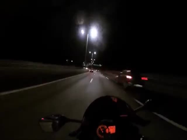 «Призрачный гонщик» - лихач на мотоцикле