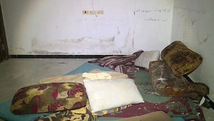 В сирийском Манбидже обнаружили тюрьму для секс-рабынь ИГИЛа (5 фото)