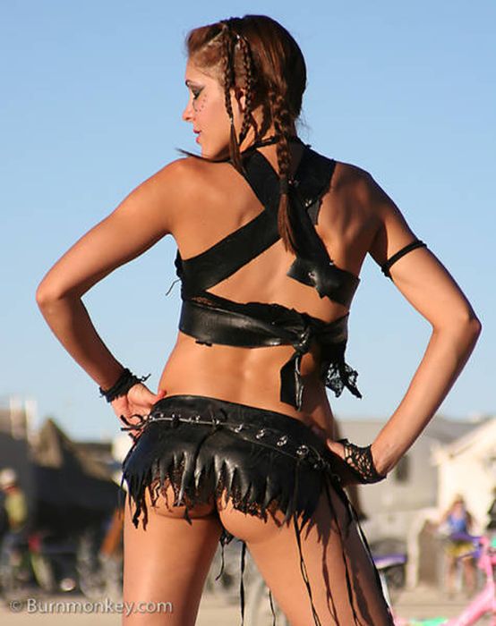 Девушки с фестиваля Burning Man (50 фото)