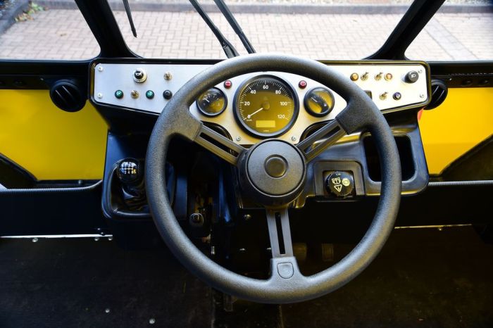 Создатель суперкара McLaren F1 разработал грузовик для развивающихся стран (9 фото)