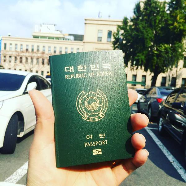 Наилучшие паспорта для любителей безвизовых путешествий (13 фото)