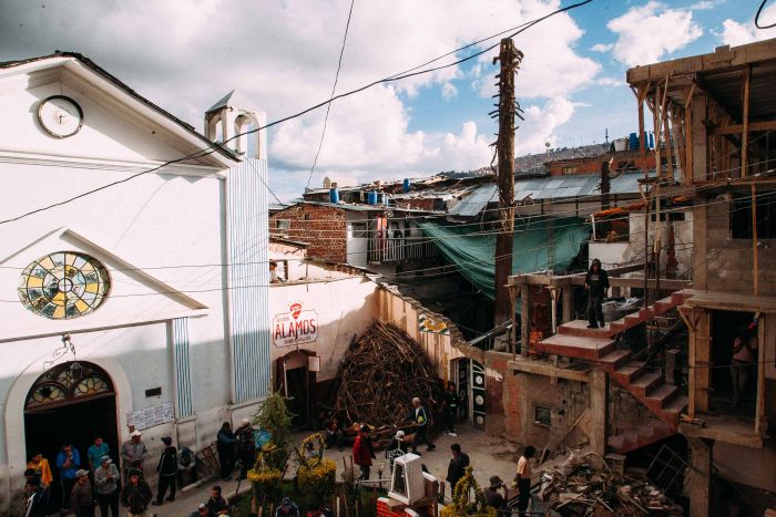 Сан-Педро - тюрьма-коммуна в центре боливийского города Ла-Паса (15 фото)