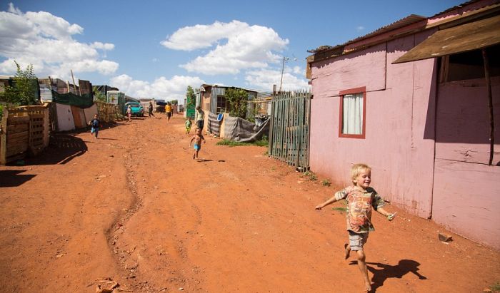 Белое гетто в ЮАР (25 фото)
