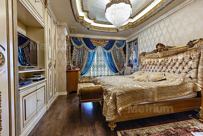 Безумные интерьеры квартир российских богачей (37 фото)