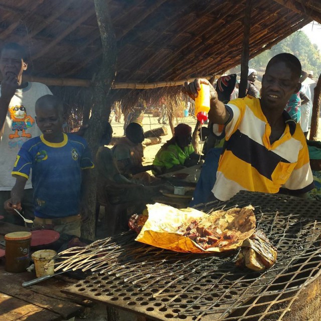 Как сегодня живётся гражданам Центральноафриканской Республики (21 фото)