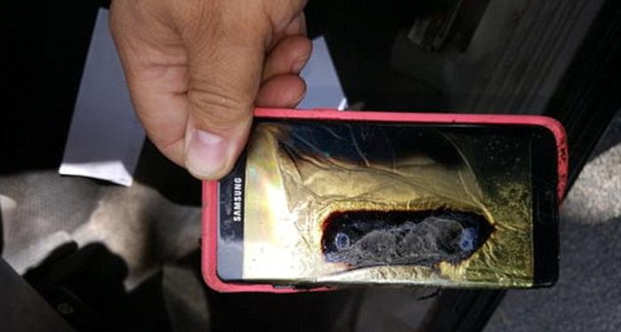У жительницы Гавайев загорелся «безопасный» Samsung Galaxy Note 7 (3 фото + видео)
